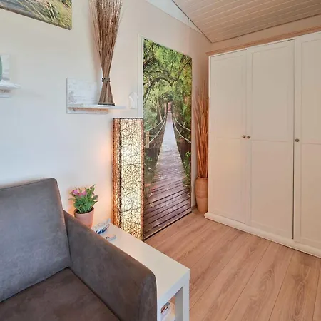 Deichhof Nr 17 アパート